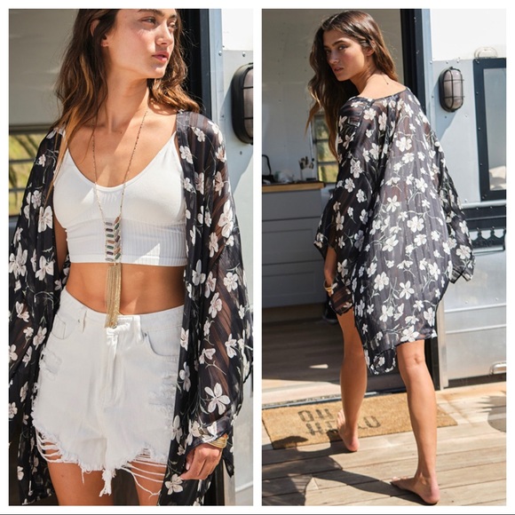 19 Boho chic short sleeves floral kimono cardigan - Picture 2 of 6